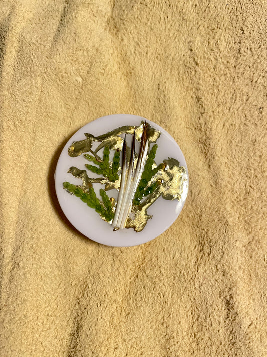 Quill & Cedar Gold Flaked Phone Grip